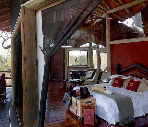 07 NIGHTS 08 DAYS LUXURY ADVENTURE FLY-DRIVE SAFARI
